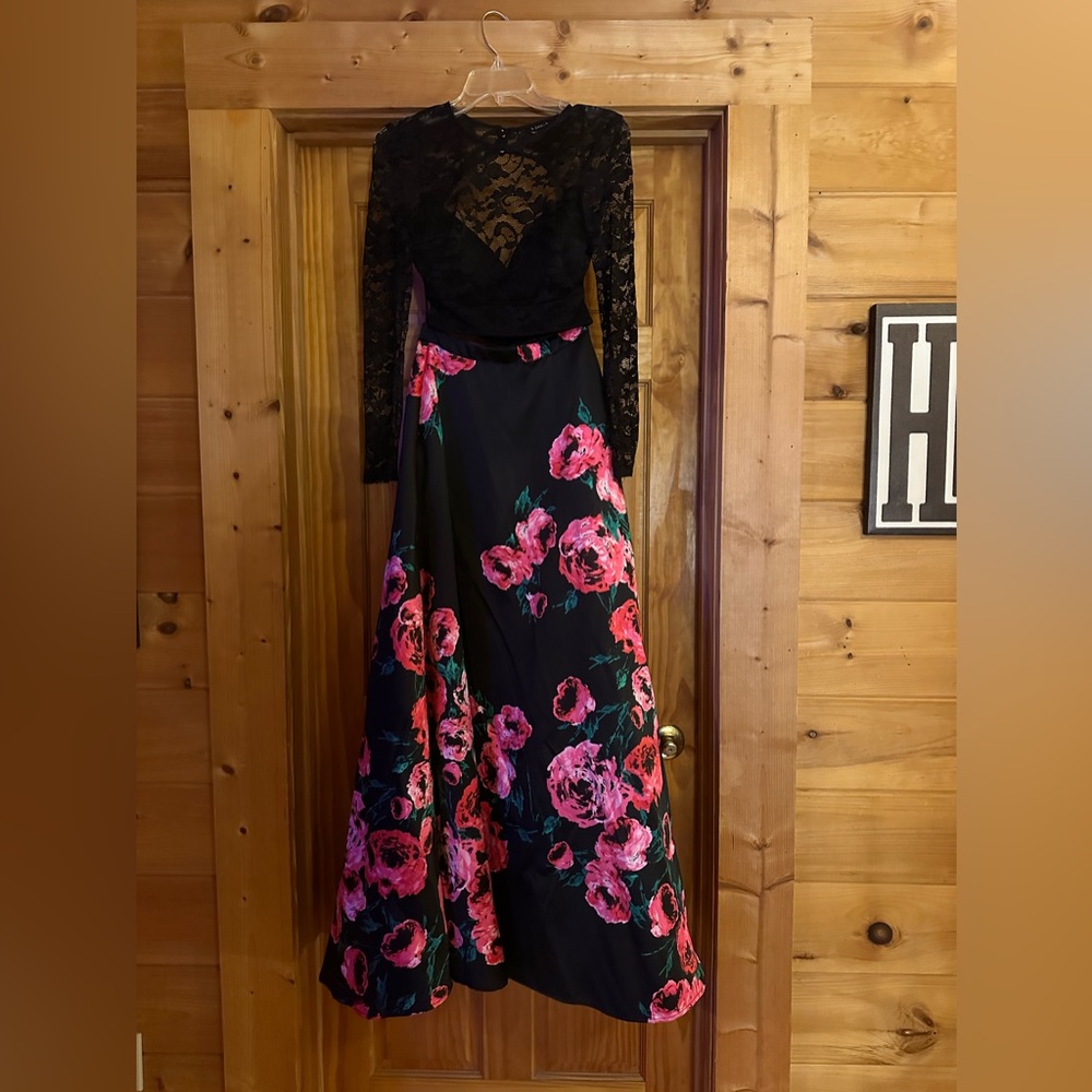 Floral Long Formal 2-piece Dress